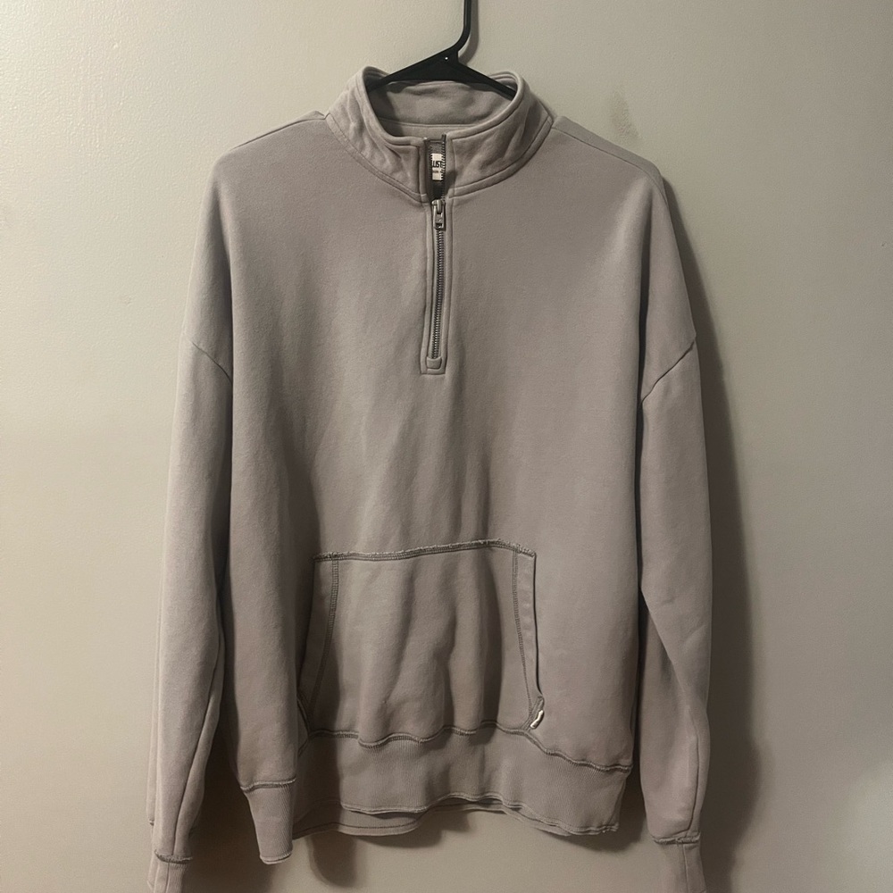 Hollister Men's Gray Zip-Up Sweater